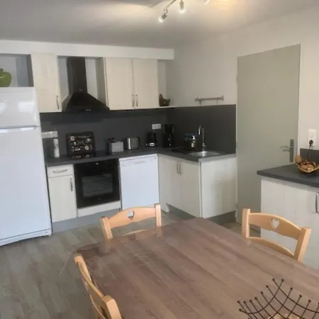 Mont-dore, 3 Pièces, 6 Personnes - Fr-1-415-112 Le Mont-Dore