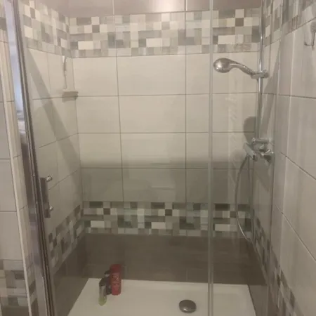 Mont-dore, 3 Pièces, 6 Personnes - Fr-1-415-112 Le Mont-Dore